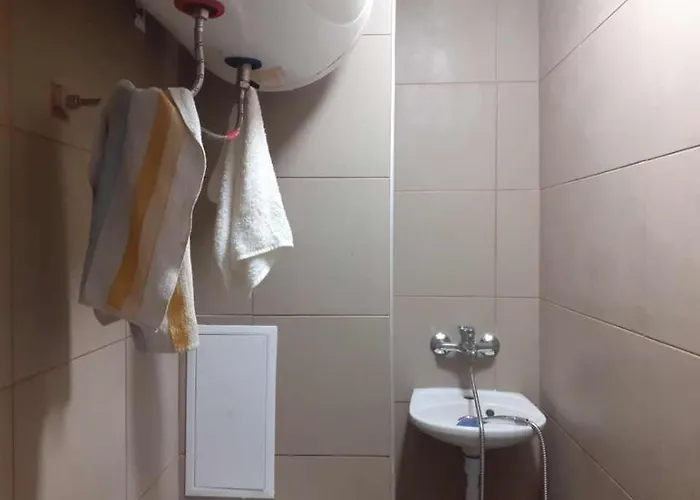 Lejlighed самостоятелна с душ с вход от тротоара на 3 мин пеш от автогара Varna