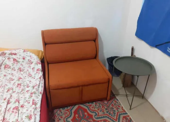 Lejlighed самостоятелна с душ с вход от тротоара на 3 мин пеш от автогара Varna